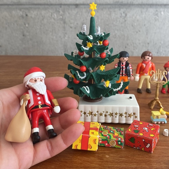 Playmobil Christmas - Picture 2 of 9